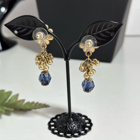 Dangler Earrings - Picture 3 of 4